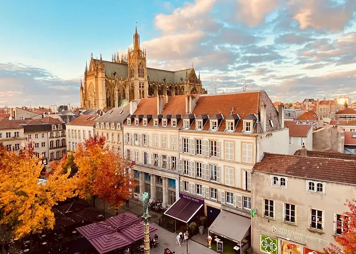 Grand Loft Industriel Avec Vue Cathedrale Centre * Metz